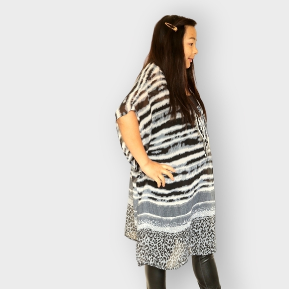 SPIAGGIA DOLCE WOMENS XL GREY STRIPED TUNIC - Picture 2 of 8